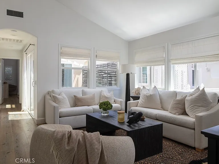 618 Iris Ave #B — Photo 7