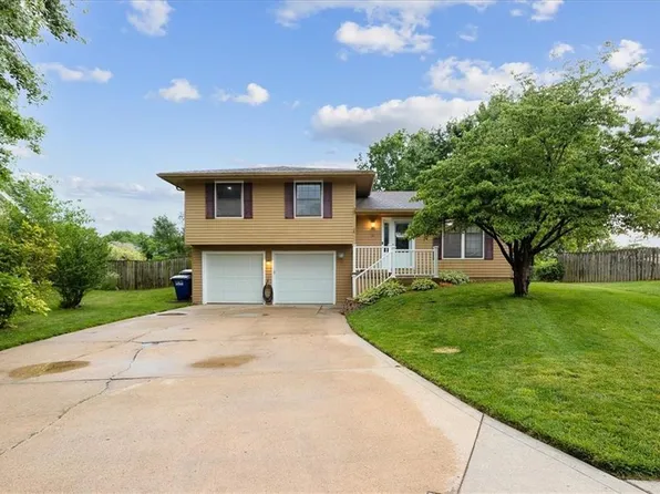 10 N Vine View St, Platte City, MO 64079