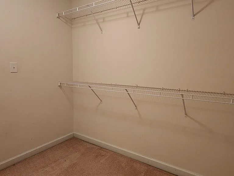 302 Savannah Dr — Photo 22