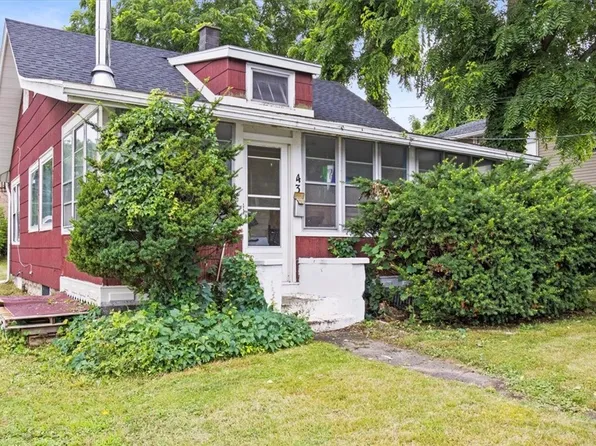 43 Brad St, Rochester, NY 14622