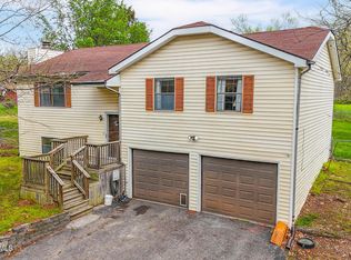 805 W Trobridge Rd, Columbia, MO 65202