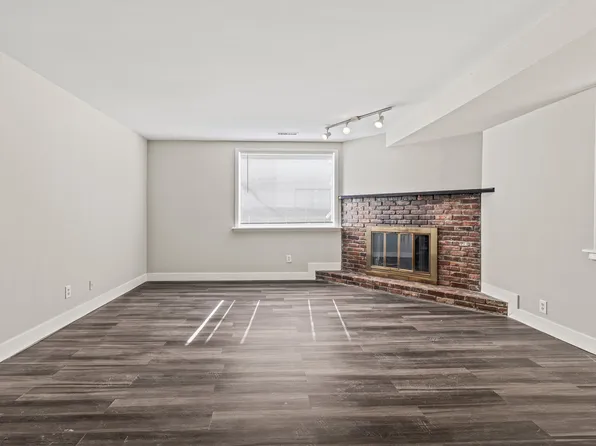 220 South St #2, Philadelphia, PA 19147