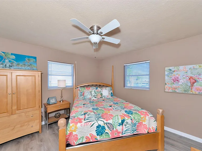 15564 Ruston Cir — Photo 31