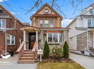 9106 70th Ave, Forest Hills, NY 11375