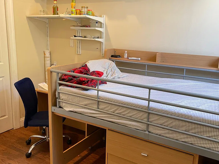 Bedroom 3 on first floor, with private bath
