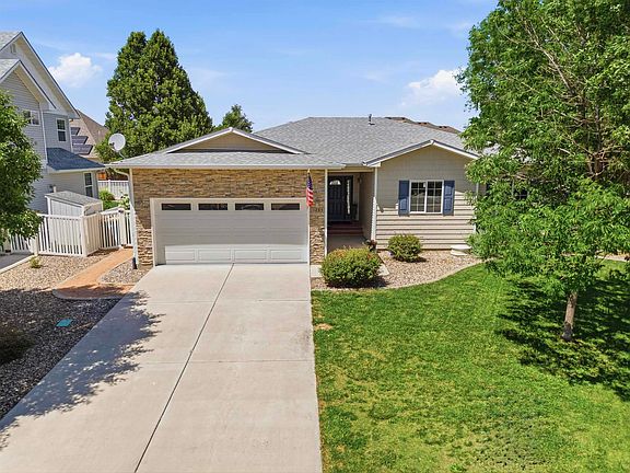 2nd image of 1285 Claremont Dr
