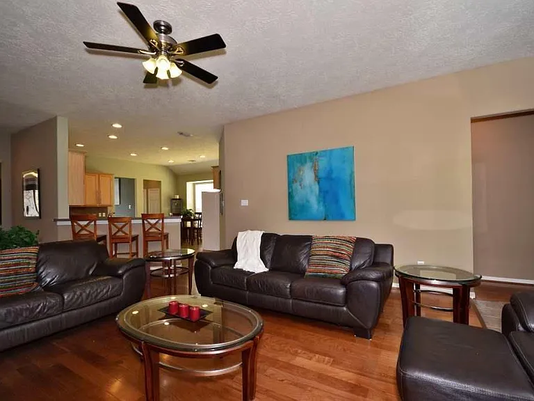 21114 Albany Park Ln — Photo 9
