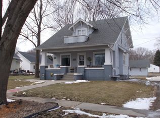 300 Valley St, Cushing, IA 51018