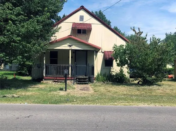 718 N Sassafrass St, Dexter, MO 63841