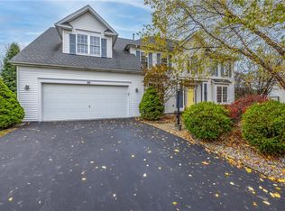 40 Barclay Square Dr, Rochester, NY 14618