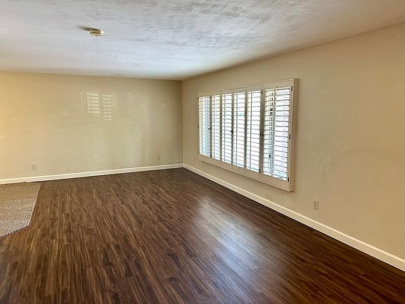 3rd image of 8313 E Via De Las Flores