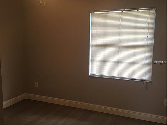 4th image of 2930 Surf Dr
