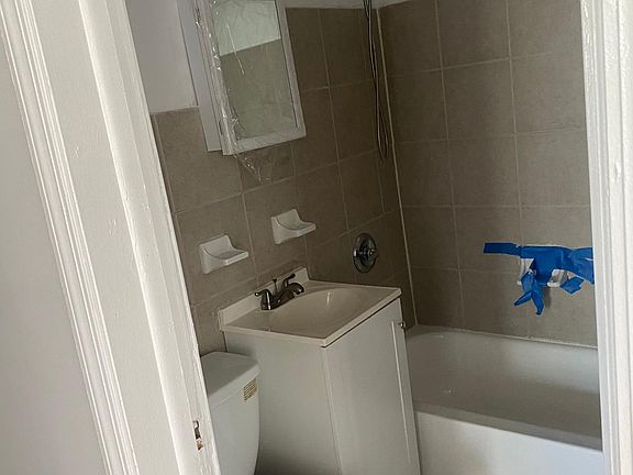 4th image of 49 Hill St #307