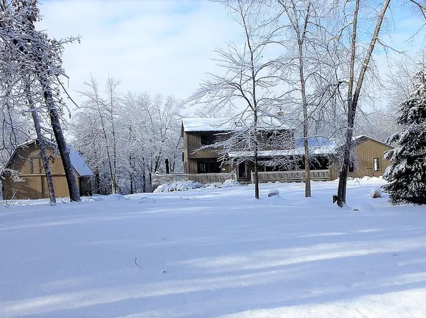 10555 Riverdale Dr SE, Middleville, MI 49333