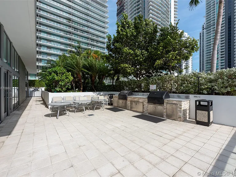 79 SW 12th St #2310 — Photo 15