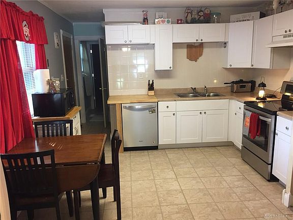 5th image of 234 Funston Ave