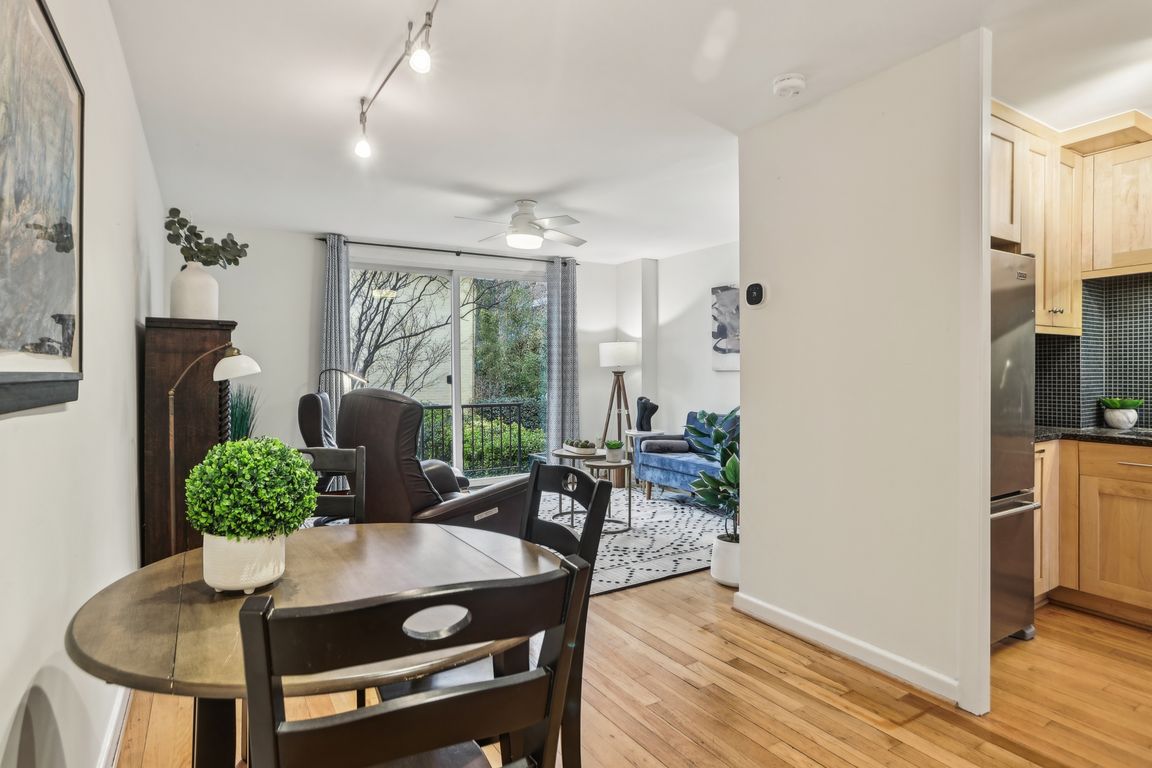 3rd St SW 608-008.jpg