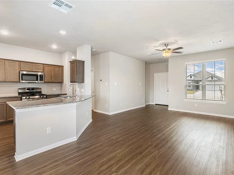 2014 Markley Dr — Photo 5