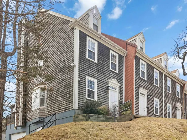 5230 Nora Bernard St, Halifax, NS B3K 5T6