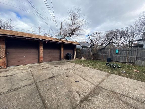 2nd image of 10818 Bernard Ave