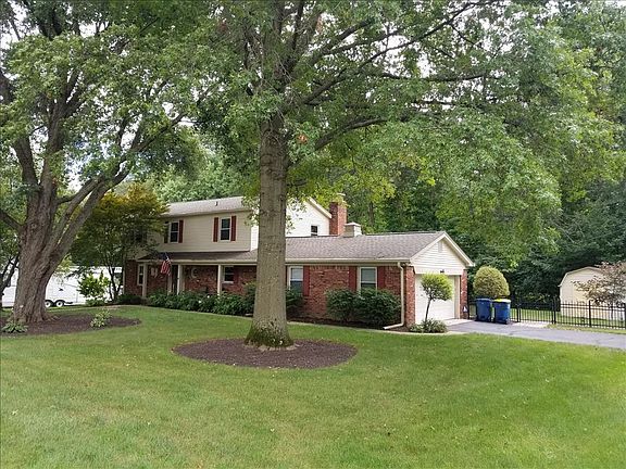 2nd image of 2503 Pleasant Way W