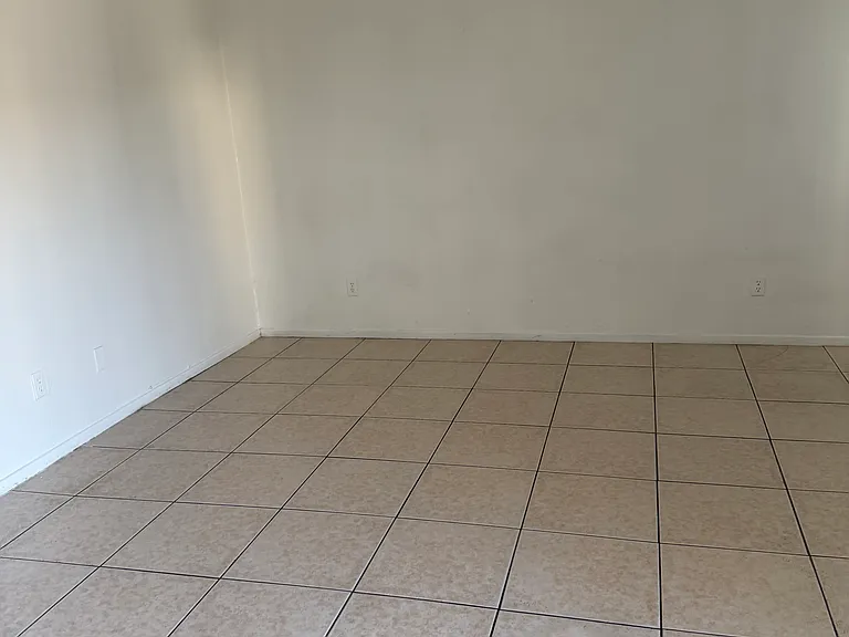 5303 Retablo Ave #B — Photo 4