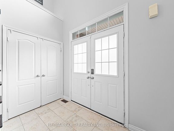 4th image of 9 Fringetree Rd