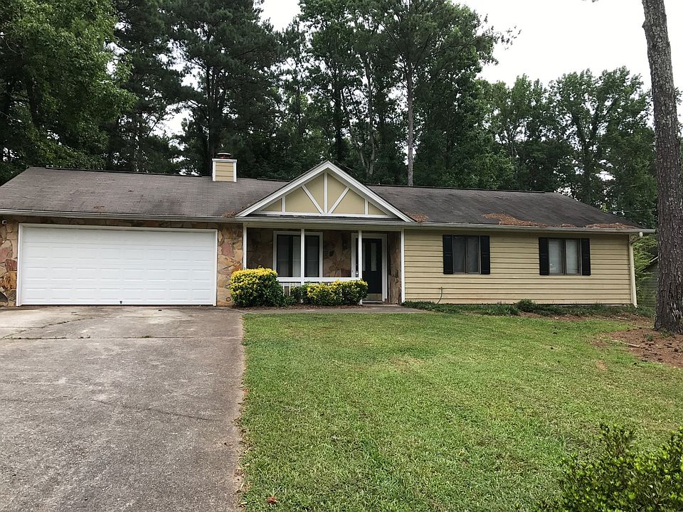 1st image of 804 Greenwood Trl SE