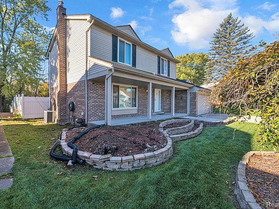 3rd image of 45201 Rudgate Rd
