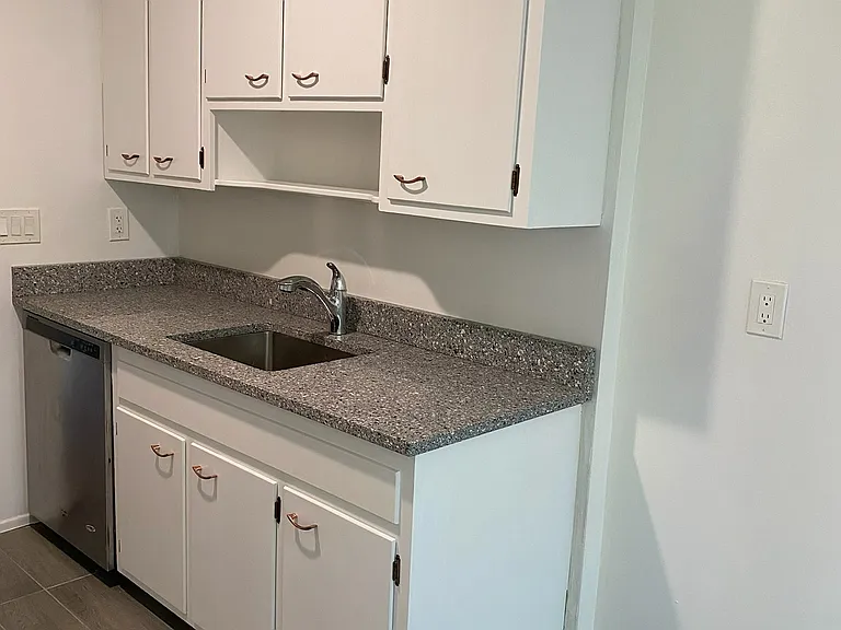 109 Bolmer Ave — Photo 14