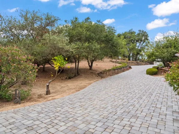 14211 Old Wood Rd, Saratoga, CA 95070