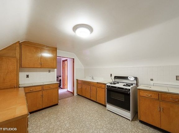 4th image of 4442 N Moody Ave #1