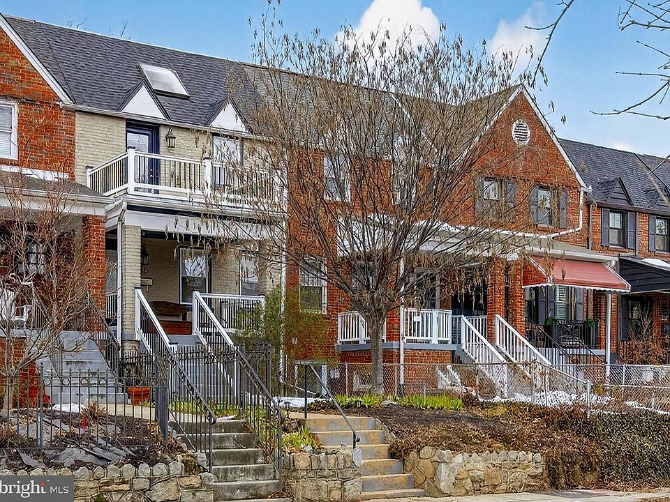 1st image of 310 16th St NE