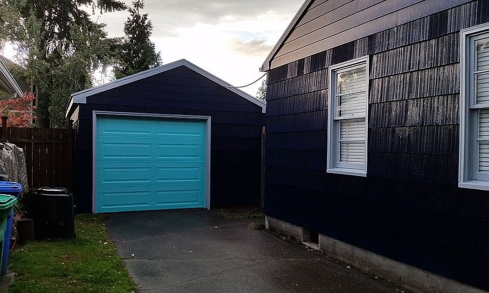 2nd image of 3515 SE 15th Ave