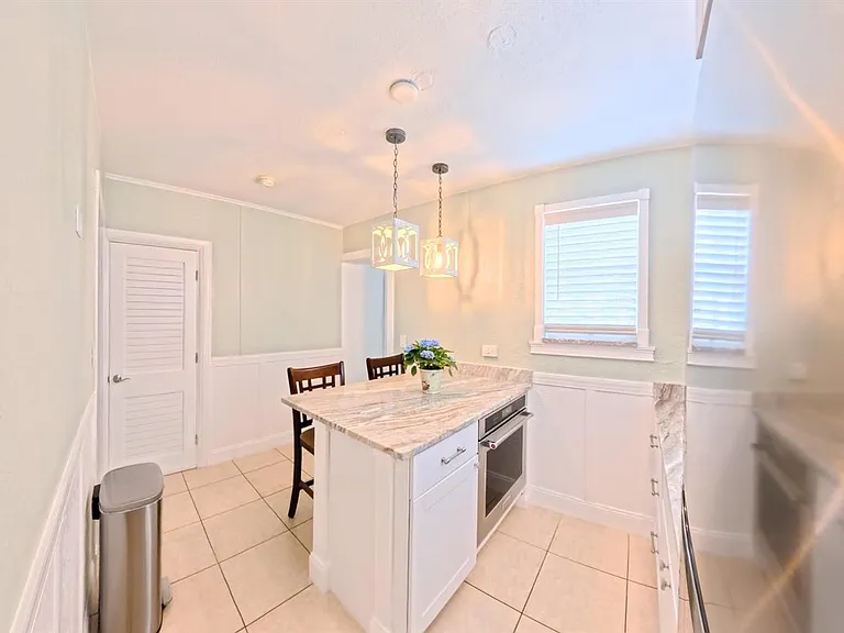 407 NW 7th St — Photo 15
