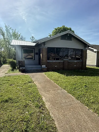 1437 Woodland Ave SW Photo 1