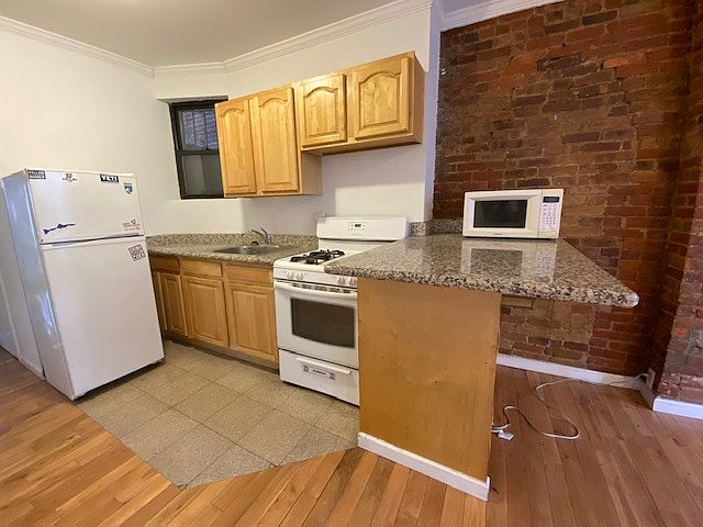 1st image of 57 Leroy St #8R