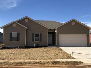 830 Alpine Pine St, Bowling Green, KY 42101