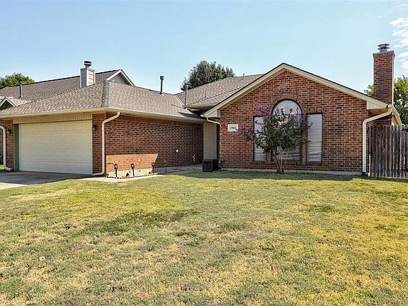 4th image of 13012 Cloverleaf Ln
