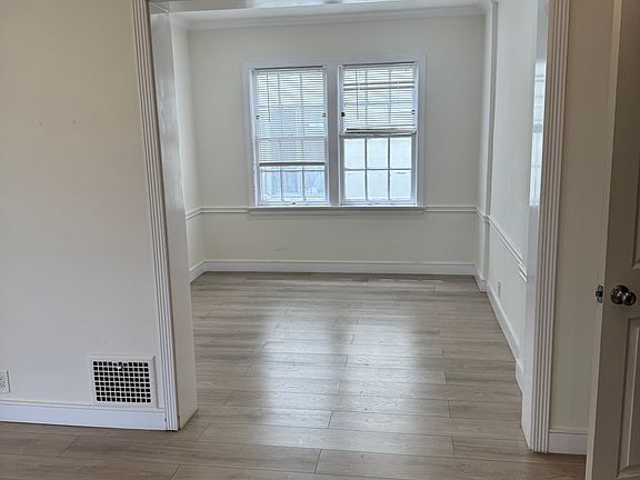 4th image of 750 N Saint Andrews Pl #2