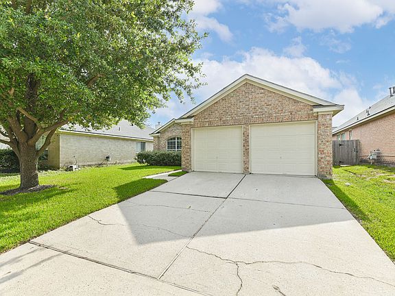 3rd image of 13831 Hillingdale Ln