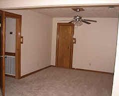 2nd image of 2306 Erin Glen Ct