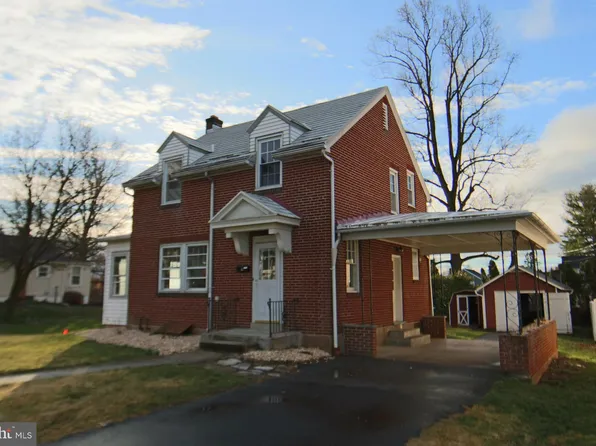 40 W Roosevelt Ave, Middletown, PA 17057