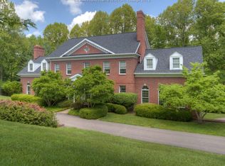 101 Whispering Woods Rd, Charleston, WV 25304