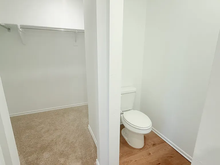 4005 Dutch Ln — Photo 32