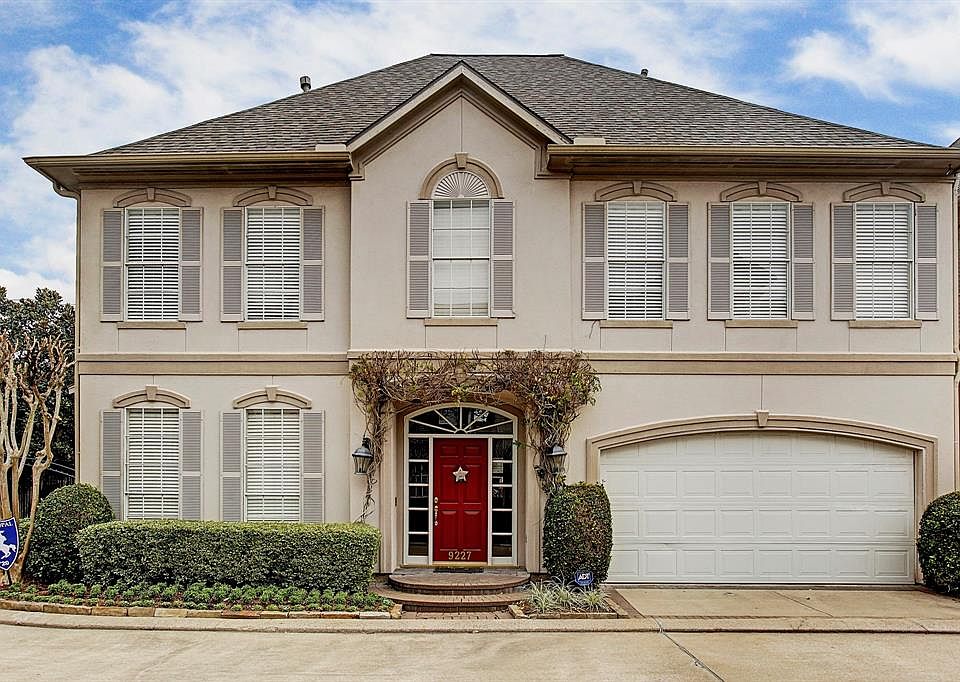 1st image of 9227 E Pemberton Circle Dr