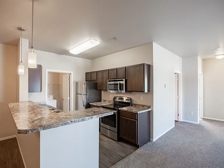 Eaglebrook at Prairie Grove Apartments — Photo 8