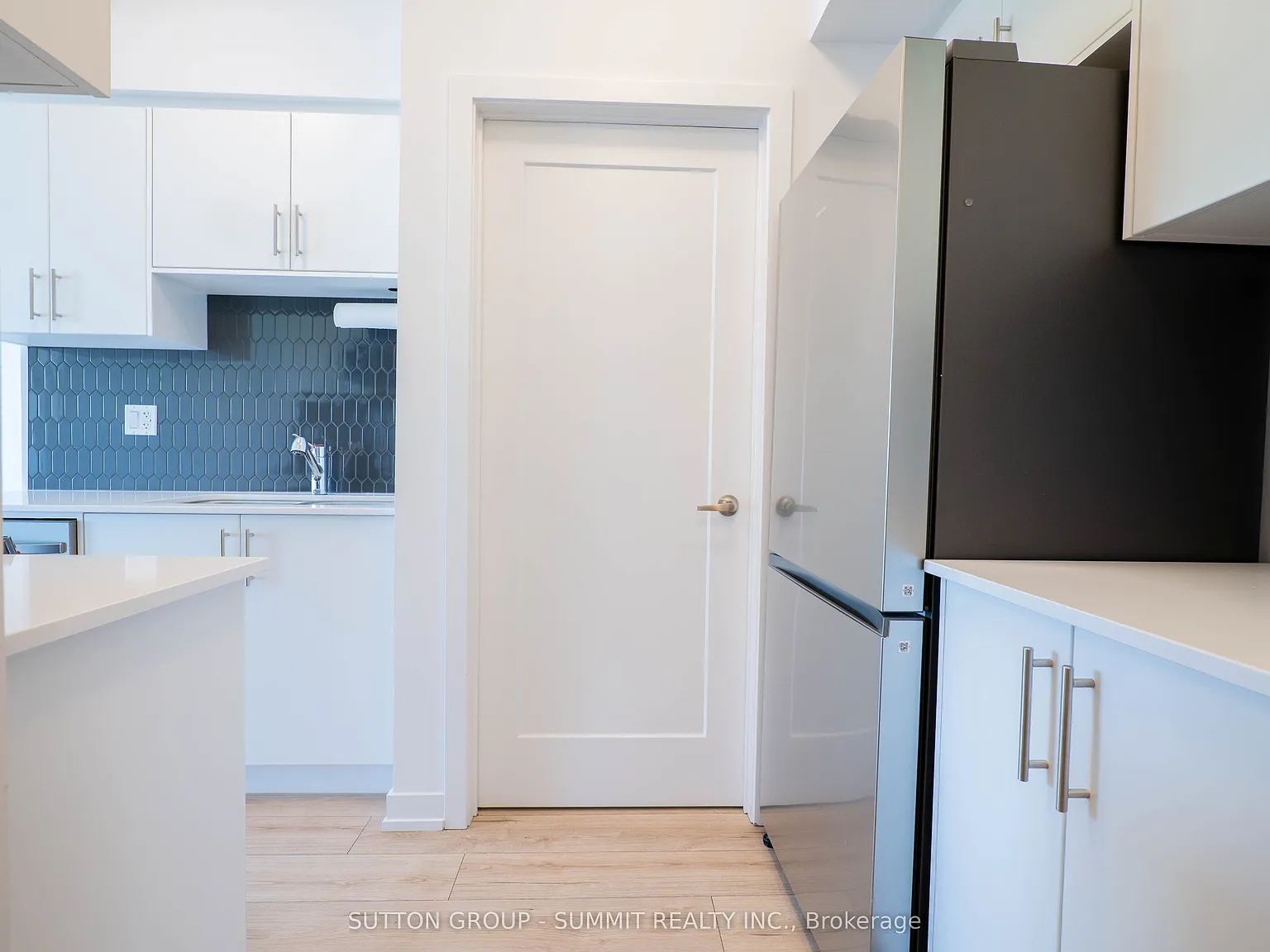 2 bed, $2,300 — Photo 4