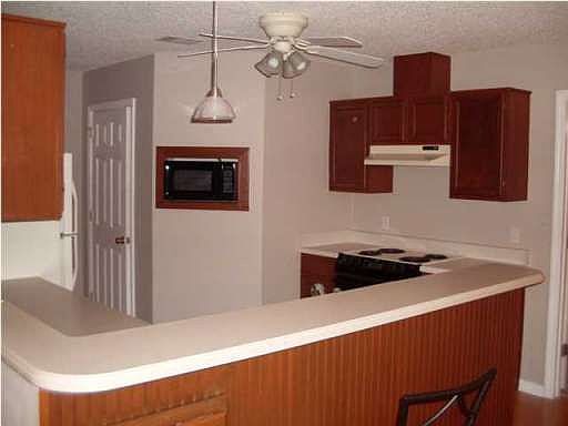 4th image of 5930 Herlong Dr