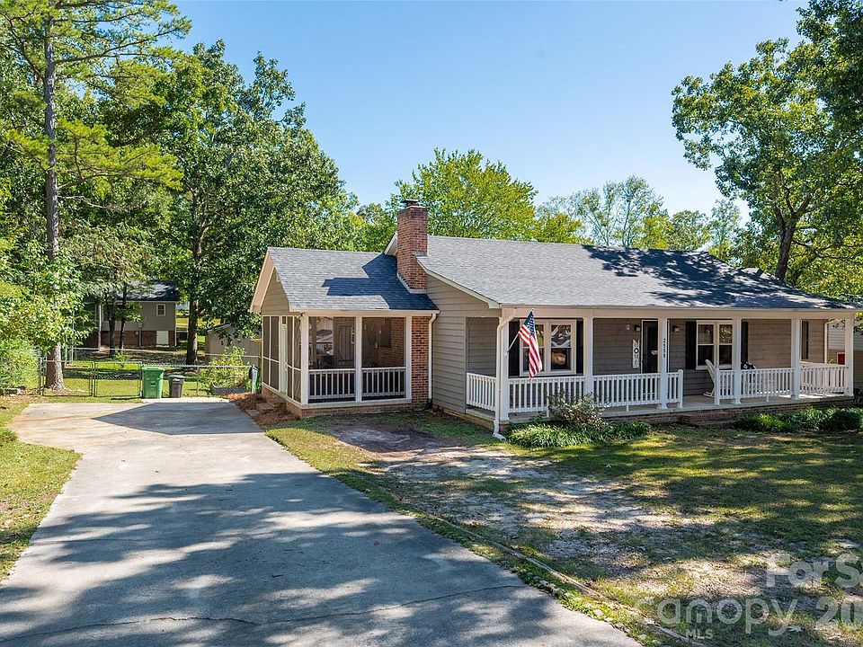 1st image of 2559 Watson Dr